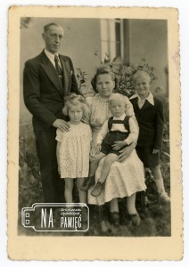 1949. Od lewej: Tadeusz Kałużka, Elżbieta Kałużka, Helena Kałużka, Aleksander Kałużka Ryszard Kałużka